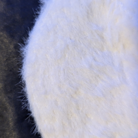 Kangol fuzzy beanie - Picture 3 of 3